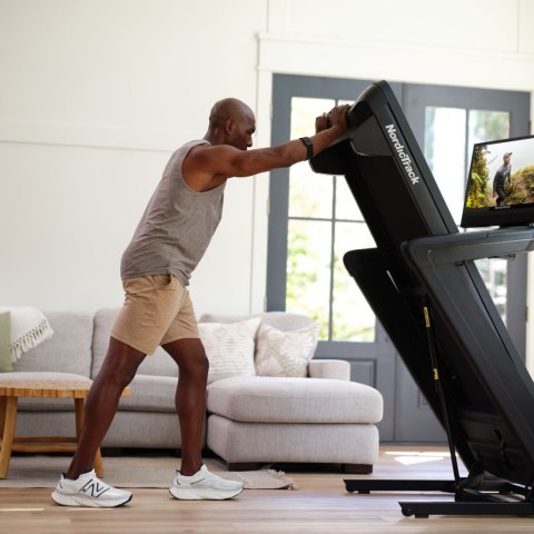 Bieżnia elektryczna NordicTrack Commercial 2450 – premium, pro