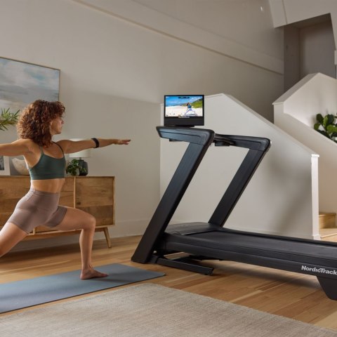 Bieżnia elektryczna NordicTrack Commercial 1750 – profesjonalna